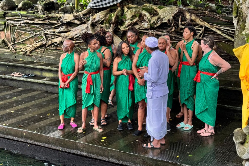 Bali Temple Dress Code and Etiquette: What You Need to Know Before You&nbsp;Go