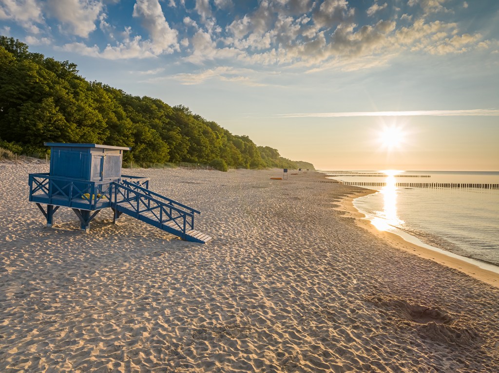 Best Beginner Surf Spots in Bali: Where to Catch Your First Wave Without Wiping&nbsp;Out